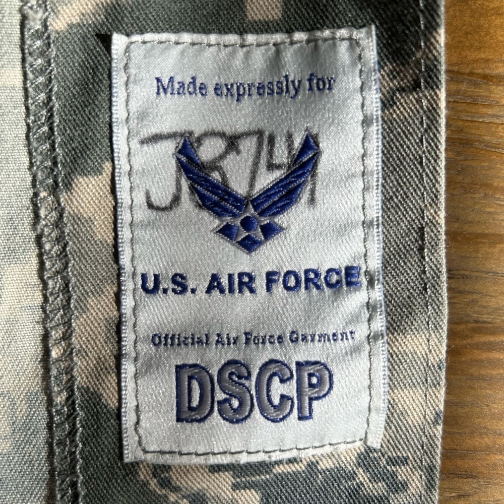 💖5 for $50💖USA AIR FORCE Camouflage Utility Jacket Desert Camo Best fit for Med - Picture 9 of 9